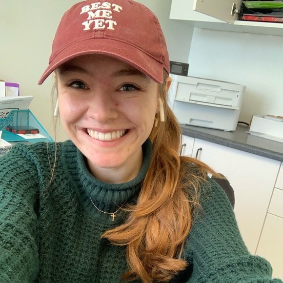 Meet your Posher, Olivia - Picture 4 of 8